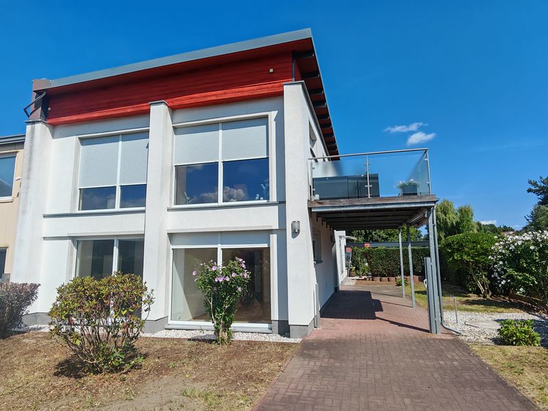Gemütliche Terrassen-Wohnung mit Garten und Einbauküche in ruhiger Lage zu vermieten!